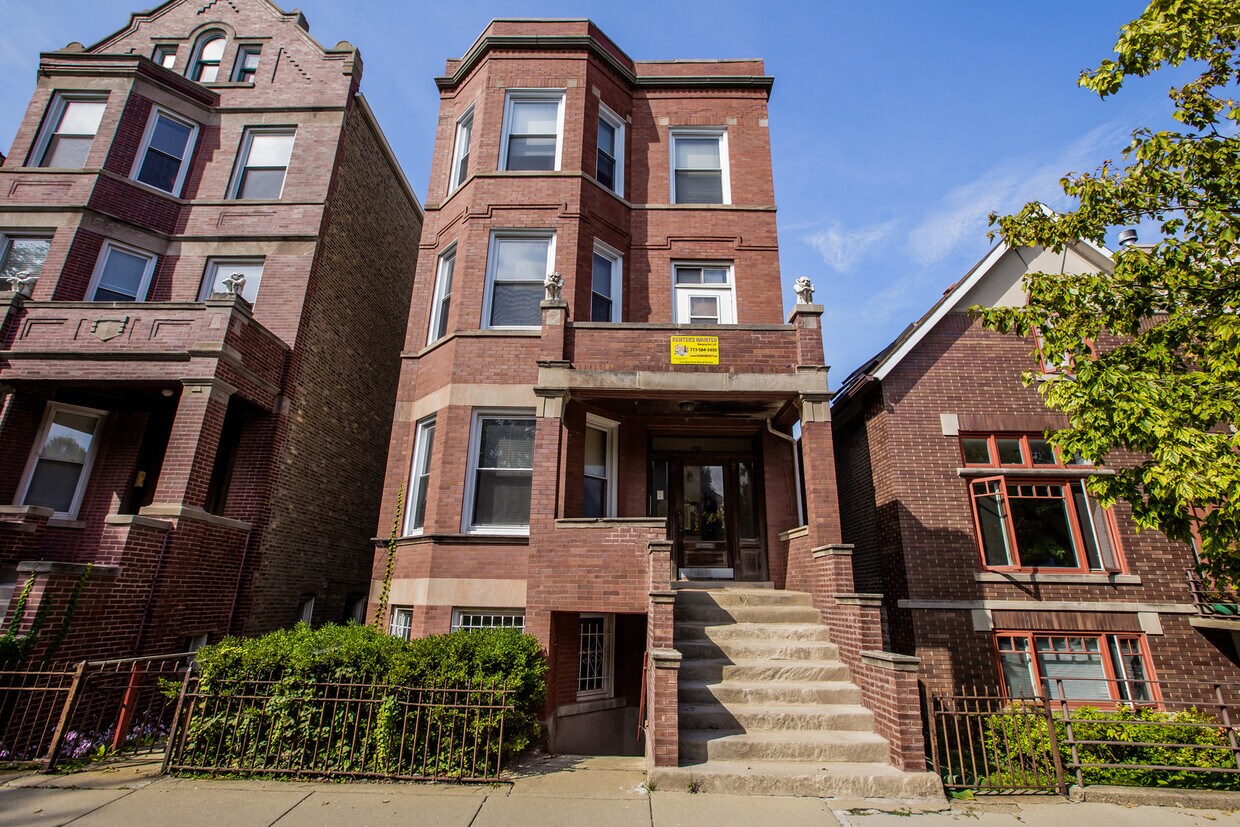 Primary Photo - 1922 N Wood St