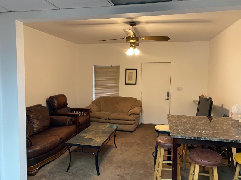 Primary Photo - 55 Rogge St