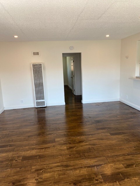 Building Photo - 554 Joann St