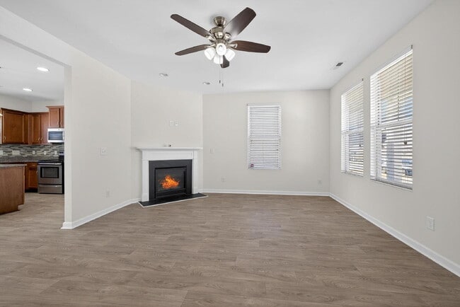 Building Photo - 3625 Tule Spring St