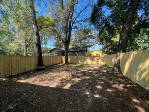 Building Photo - 1511 Reynolds St