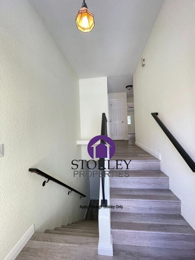 Building Photo - Stokley Properties Presents - 433 Camelbac...