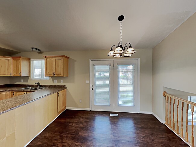 Building Photo - 2277 S Allison Way