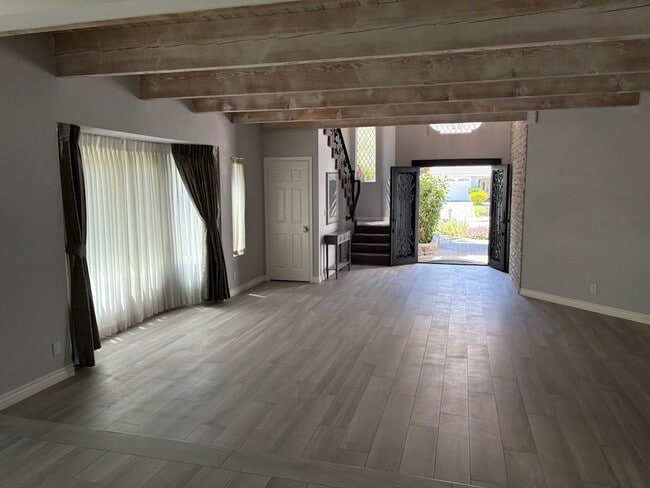 Building Photo - 30057 Torrepines Pl