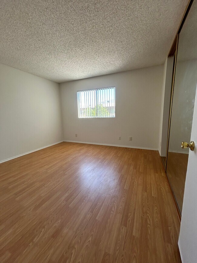 Foto del edificio - 400 N Kenwood St