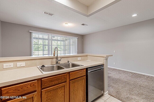 Foto del edificio - 5784 Sandstone Way