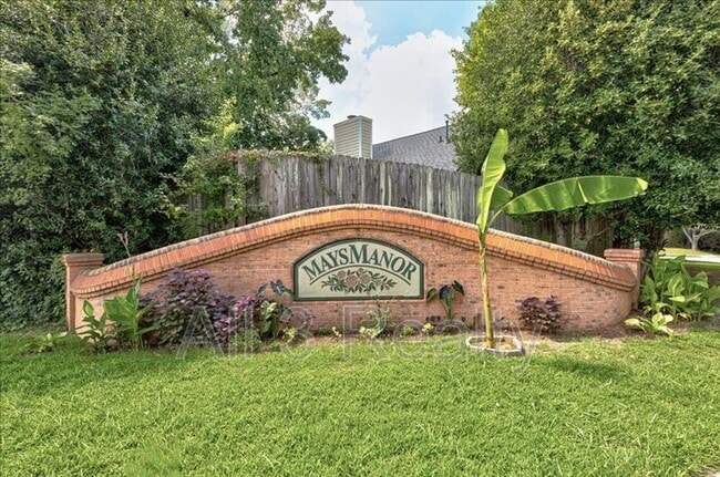 Photo - 3790 Benjamin Ct SW House