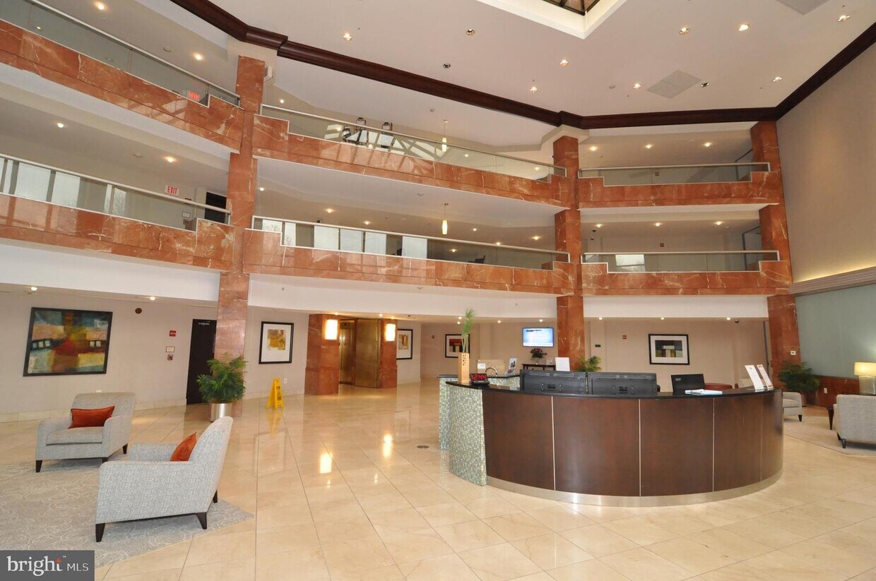 Foto principal - 2230 George C Marshall Dr