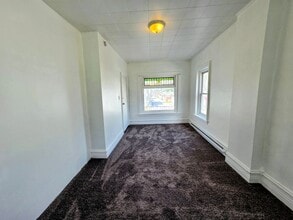 Building Photo - 641 N Howard St
