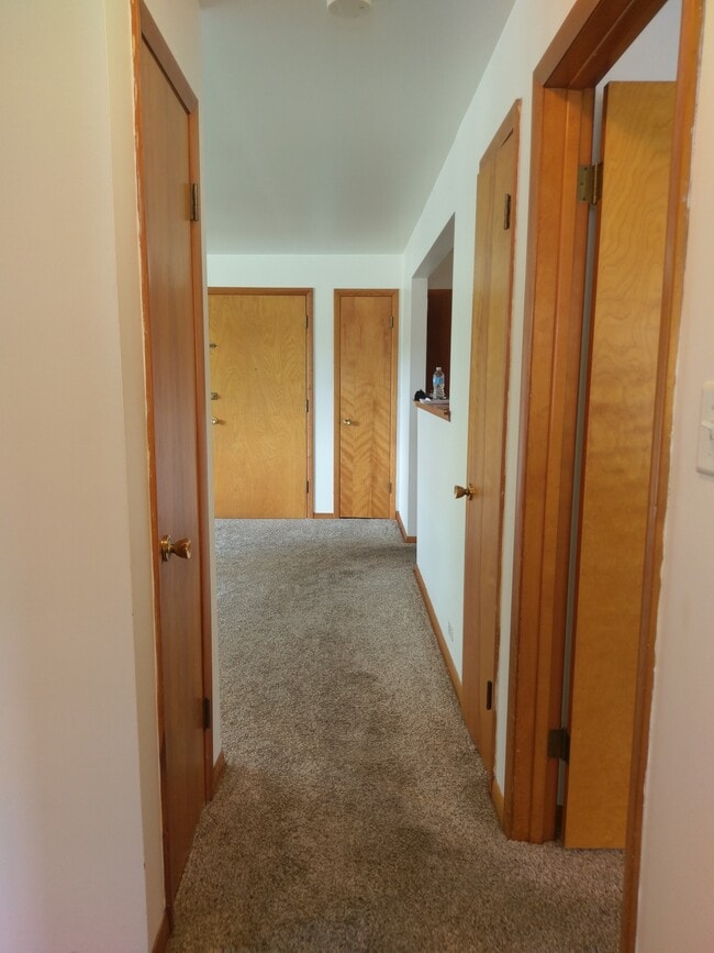 Building Photo - 421 Bethel Dr