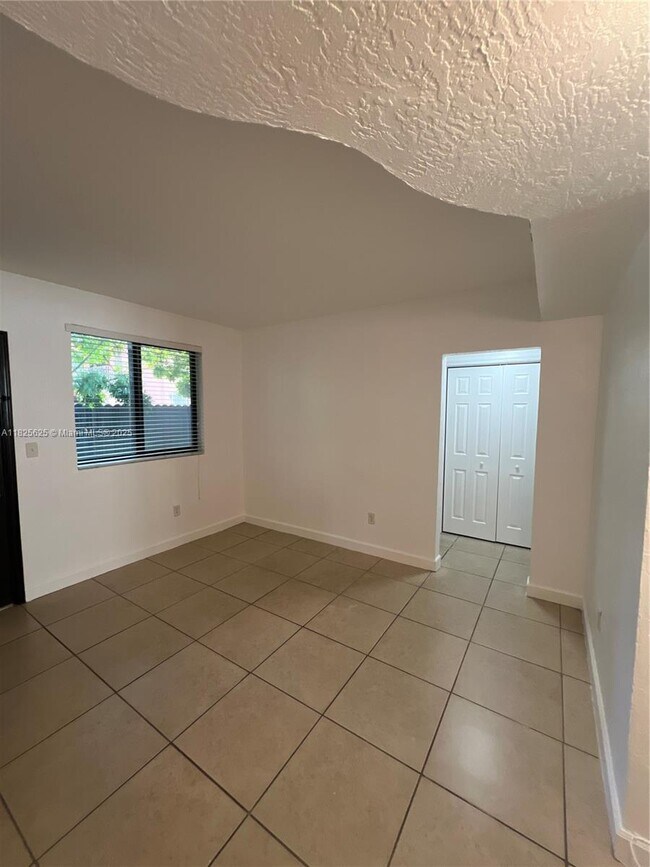 Foto del edificio - 421 SW 6th St