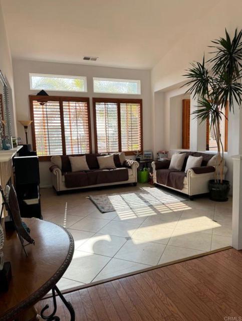 Building Photo - 444 Avenida Antonio