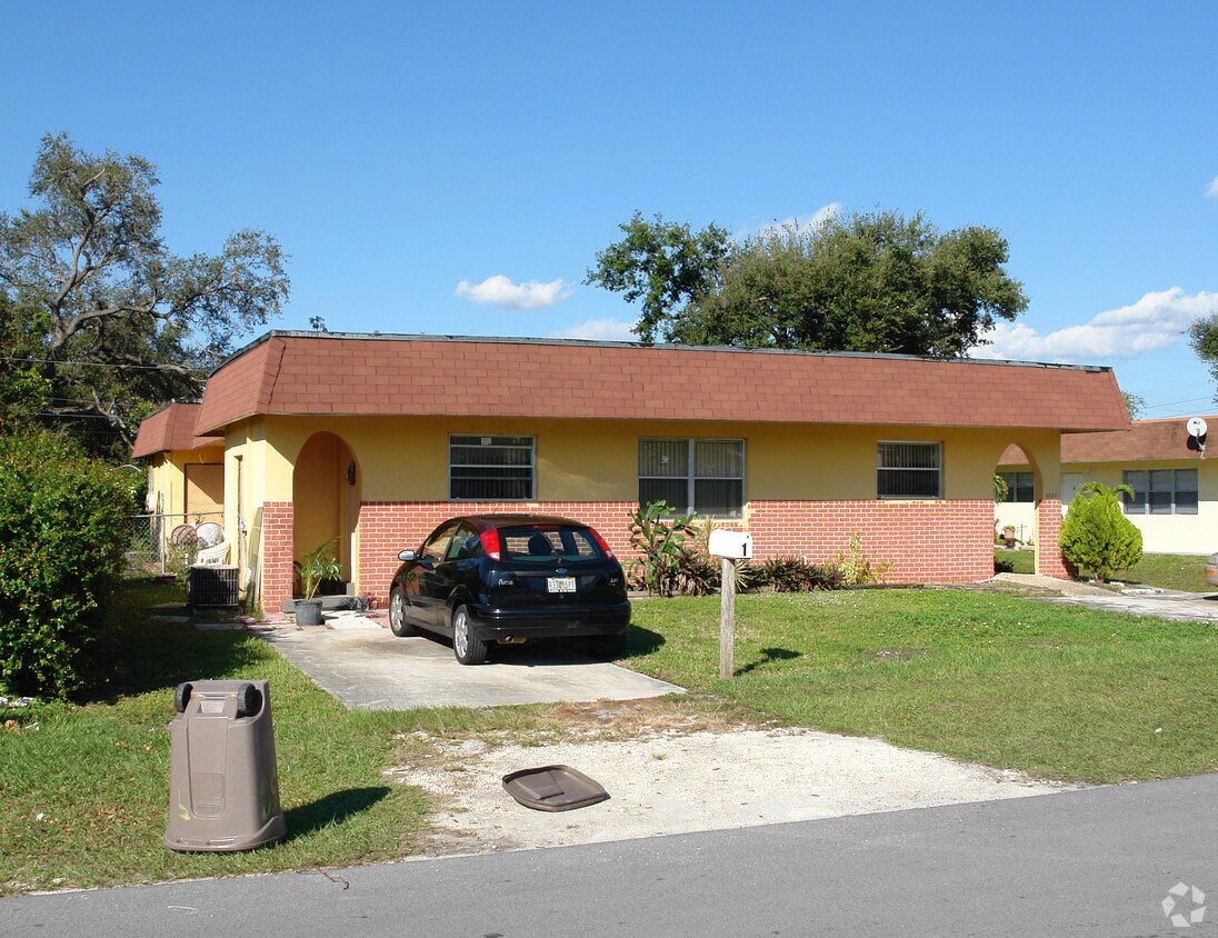 Foto del edificio - 6025-6029 SW 34th St