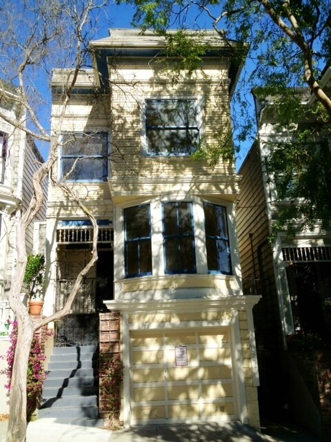 Photo - Stunning large Classic Pacific Heights Flat with lots of light, hardwood floors, washer/dryer, gr... Apartment