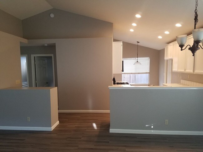 Foto del edificio - 3 br, 2 bath House - 5018 Beryl Place