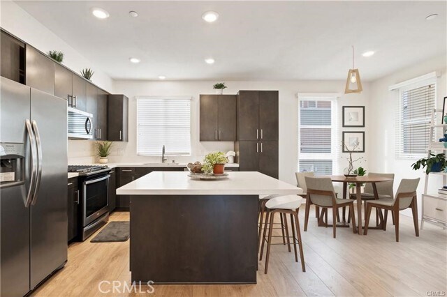 Building Photo - 2700 E Chaucer St