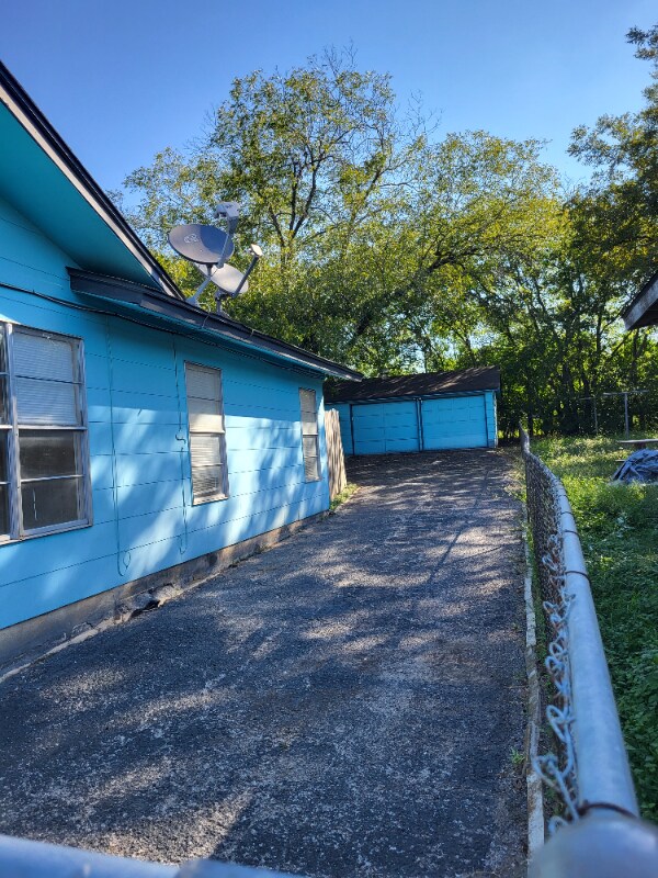 Foto del edificio - 214 Early Way Dr