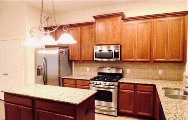Foto del edificio - Very nice 3 bed Townhome in Plano!