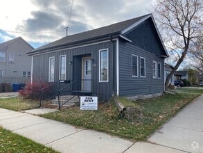 Building Photo - 212 Milwaukee St