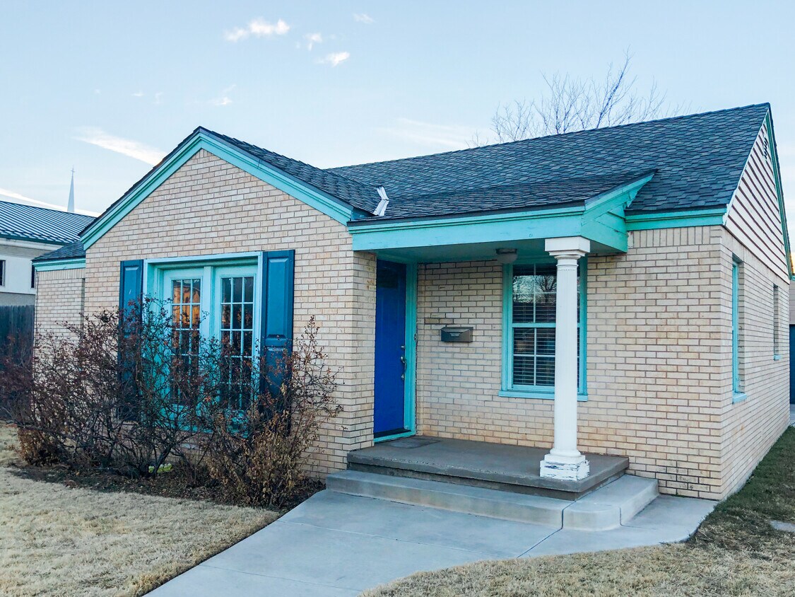 frente de la casa - 3200 S Van Buren St