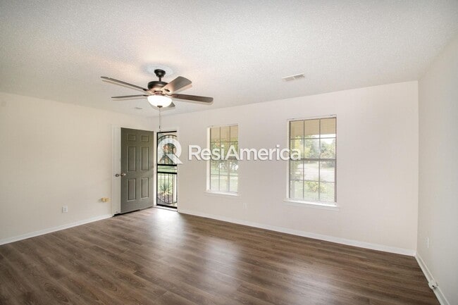 Photo - Newly Renovated 3/1.5 in Horn Lake House