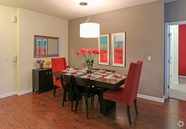 Dining Area - Bridgewater Square