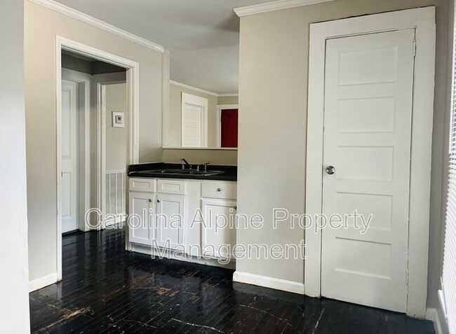 Building Photo - 615 Dr M.L.K. Jr. Way