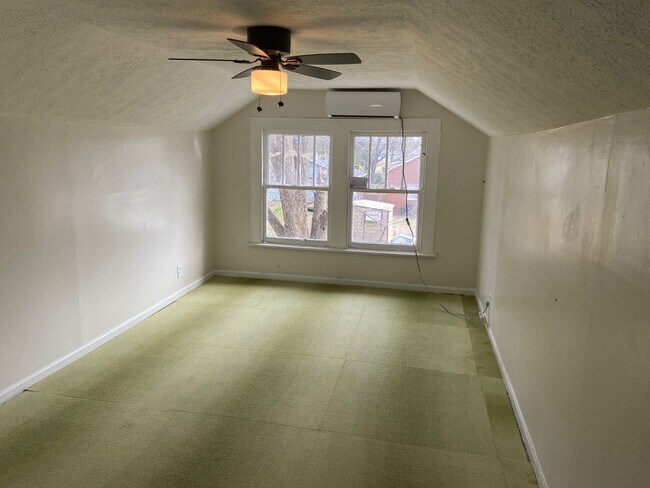 Foto del edificio - 2718 Peabody Ave