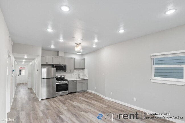 Building Photo - 5 br, 3 bath House - 6020 Telegraph Ave, O...