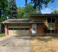 Building Photo - 320 Del Clair Rd