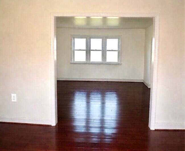 Foto del edificio - 1648 Angela Dr