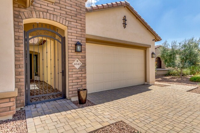 Foto del edificio - Litchfield Park Luxury Home - Avail after ...