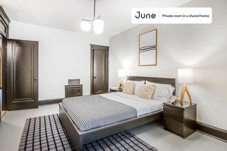 Building Photo - Room in Shared 5 bed/2 bath home in Woodley Park