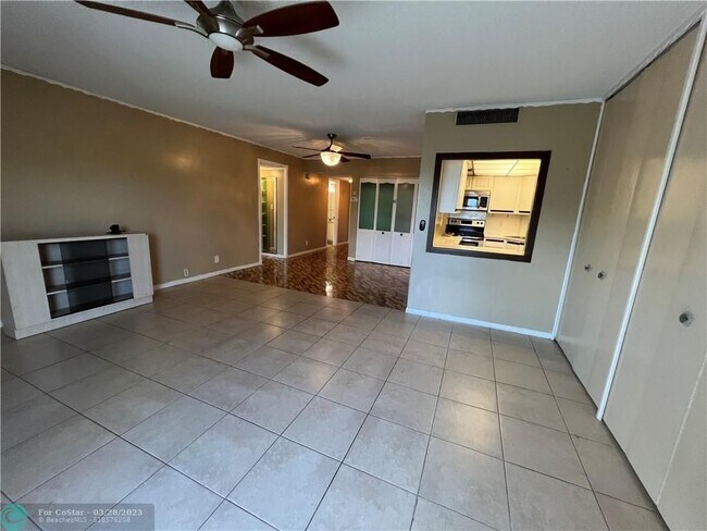 Building Photo - 3330 Spanish Moss Terrace