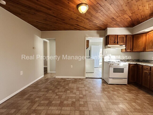 Building Photo - Everything on the First Floor. Expansive K...