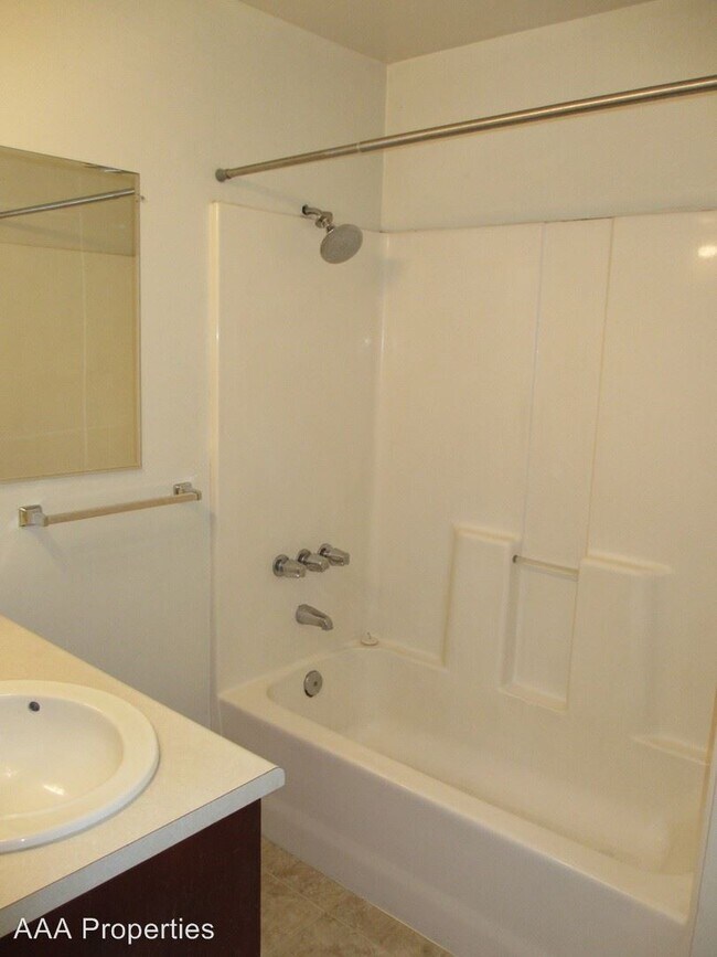 Building Photo - 419-421 Normal Ave