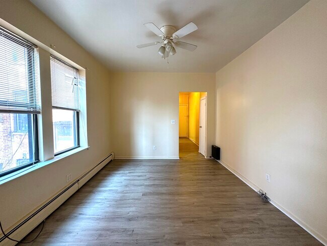 Building Photo - 2700 John F. Kennedy Blvd