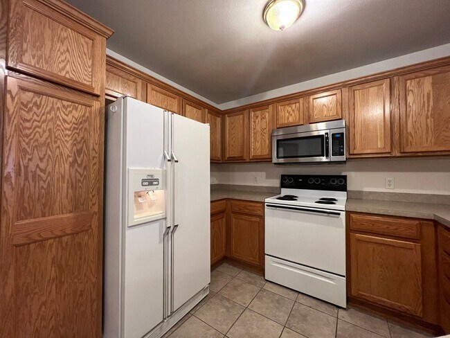 Building Photo - 1267 Pinhook Dr
