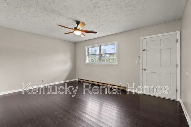 Foto del edificio - 123 Rock Creek Dr