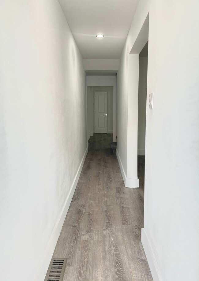 Hallway - 303 Jones Ave