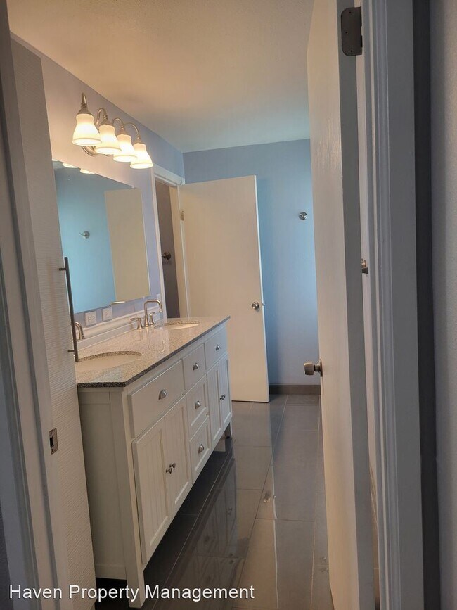 Building Photo - 2 br, 2 bath House - 22232 24th Ave S Unit...