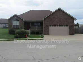 Building Photo - 120 Victory Lake Dr