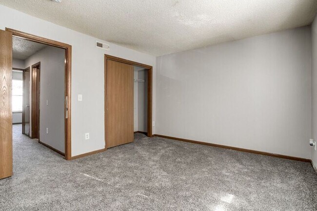 Foto del edificio - 2622 Delavan Ave