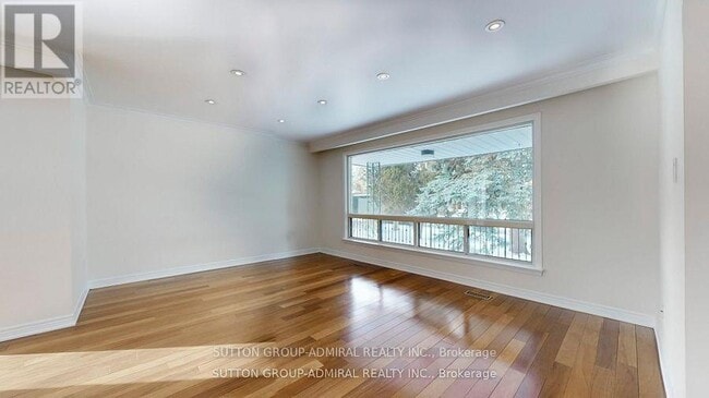 Building Photo - 129 Crestwood Rd