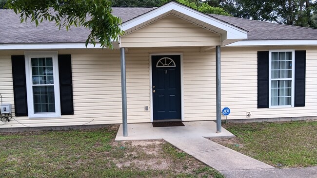 Front Door Closeup - 1741 Elvan Ave