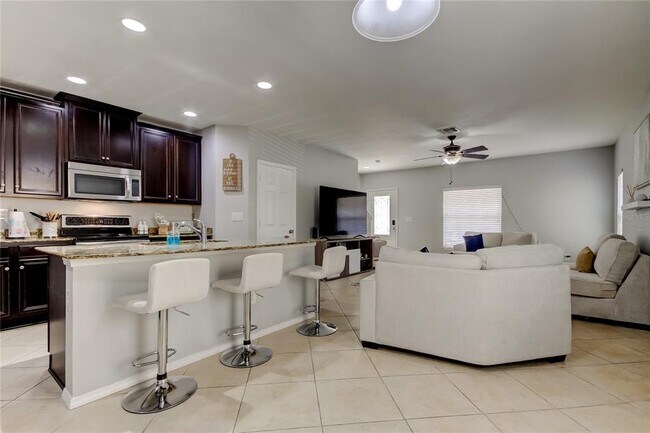 Foto del edificio - 4623 Chatterton Way