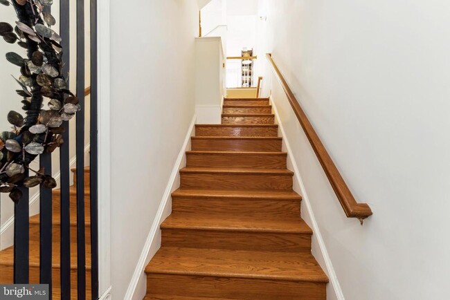 Building Photo - 7489 Carriage Hills Dr