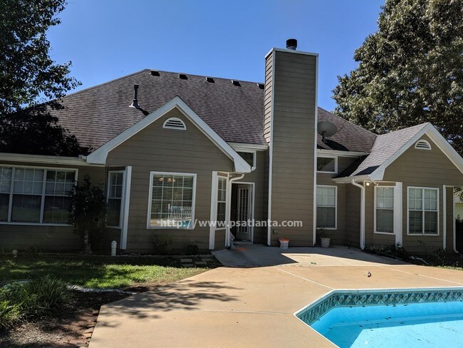 Building Photo - 4826 Camden Dr SW