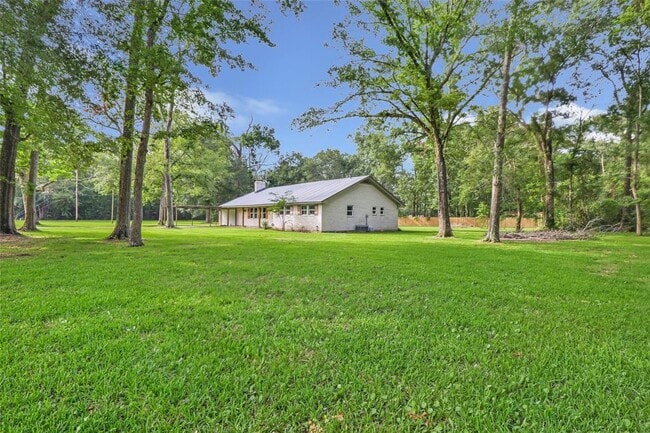 Building Photo - 3014 Inland Rd