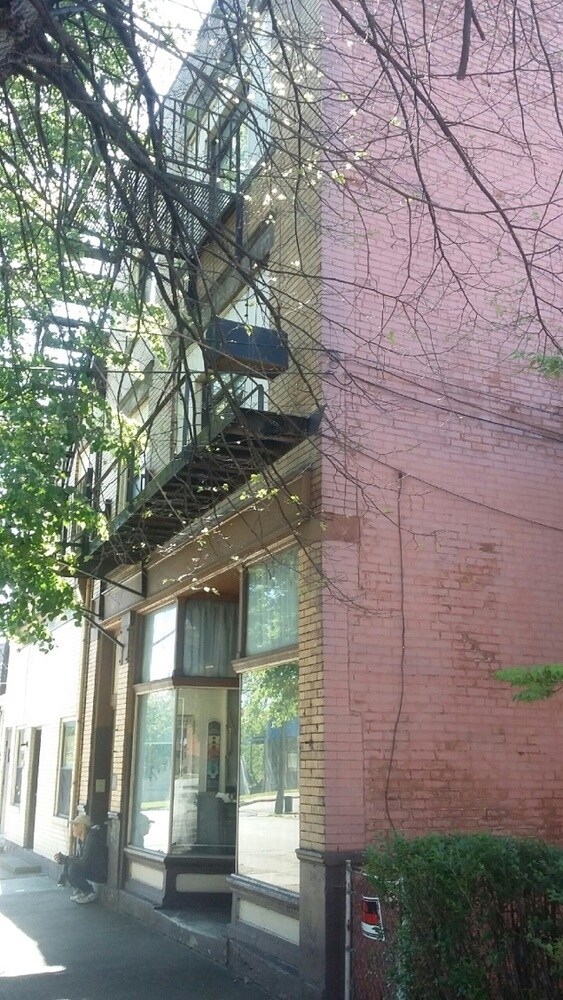 Building Photo - 544-546 Bessemer Ave